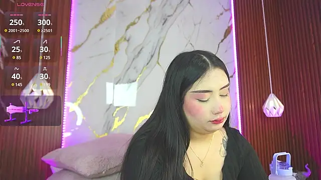 Snapshot of haylie_ chatting on 02-12-25, 04:12 haylie online show from 02-12-25, 04:12