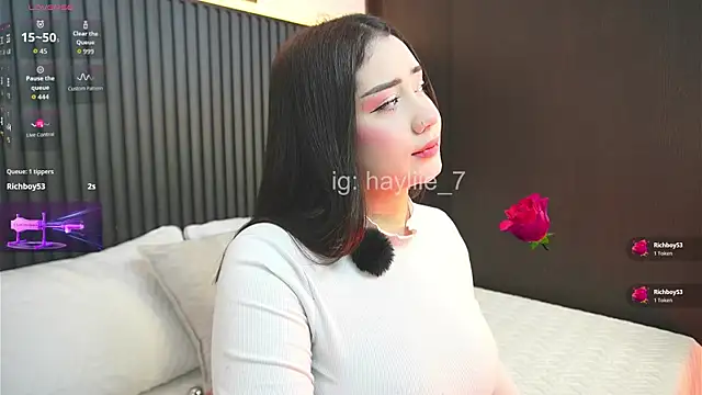 haylie  online show from 03-29-26, 05:20