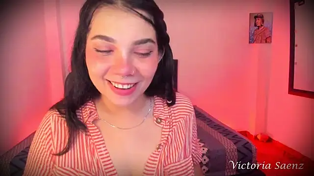 victoriaasaenz  online show from 10-03-25, 12:58