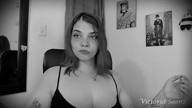 victoriaasaenz  online show from 02-13-25, 04:00