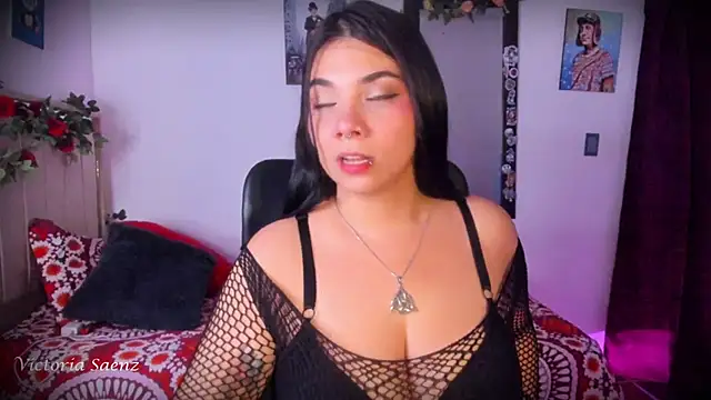 victoriaasaenz  online show from 05-28-26, 12:40