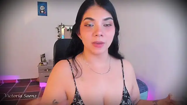 victoriaasaenz  online show from 01-14-26, 12:36