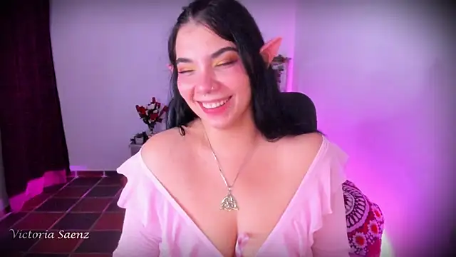 victoriaasaenz  online show from 05-10-26, 01:20