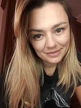 KrissSexi online show from 10-19-25, 08:39