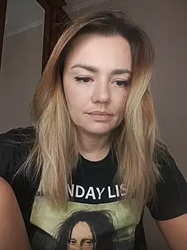 KrissSexi online show from 11-04-25, 09:13