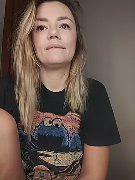 KrissSexi online show from 11-22-25, 06:34