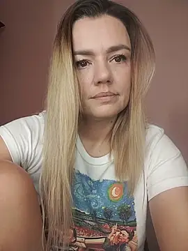 KrissSexi online show from 11-20-25, 06:14