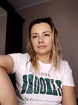 KrissSexi online show from 10-23-25, 05:06