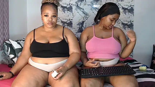 SexyAmeena2002 online show from 05-19-26, 09:11