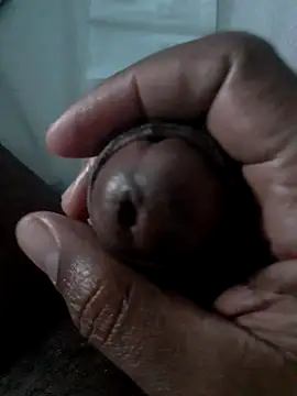 Snapshot of ManBlackhot chatting on 01-24-25, 10:43 ManBlackhot online show from 01-24-25, 10:43