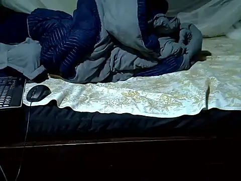 Snapshot of Leebwoy20 chatting on 05-19-26, 05:25 Leebwoy20 online show from 05-19-26, 05:25