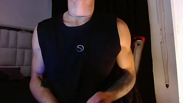 Snapshot of AlbertBernal69 chatting on 07-10-26, 02:33 AlbertBernal69 online show from 07-10-26, 02:33