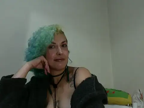 MariLouM online show from 05-17-26, 06:30