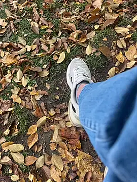 Snapshot of mihaixxx1 chatting on 11-09-25, 10:30 mihaixxx1 online show from 11-09-25, 10:30