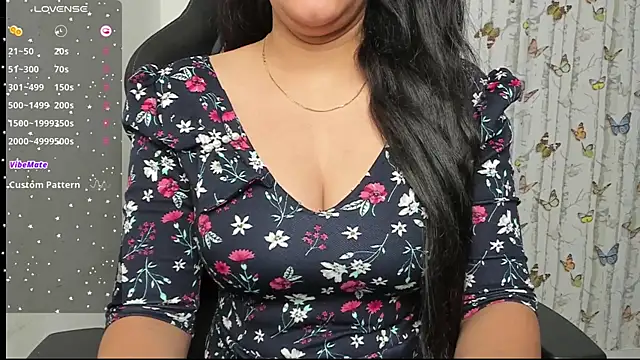 Snapshot of Sweet_Riya chatting on 10-07-25, 04:02 Sweet Riya online show from 10-07-25, 04:02
