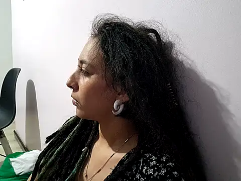 Snapshot of ORIANNA_BODMOD chatting on 11-05-25, 11:30 ORIANNA BODMOD online show from 11-05-25, 11:30