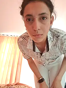 Snapshot of ORIANNA_BODMOD chatting on 01-11-26, 04:25 ORIANNA BODMOD online show from 01-11-26, 04:25