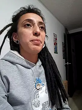 Snapshot of ORIANNA_BODMOD chatting on 12-20-25, 02:14 ORIANNA BODMOD online show from 12-20-25, 02:14