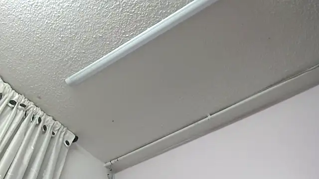 Snapshot of ORIANNA_BODMOD chatting on 02-11-26, 11:15 ORIANNA BODMOD online show from 02-11-26, 11:15