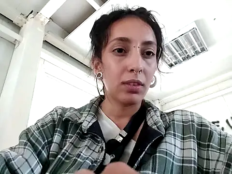 Snapshot of ORIANNA_BODMOD chatting on 01-31-25, 01:34 ORIANNA BODMOD online show from 01-31-25, 01:34