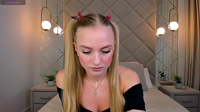 Barbie Lis online show from 03-05-25, 12:27