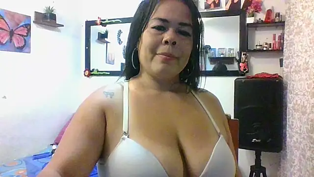 ChiaraFioree online show from 09-09-25, 09:57