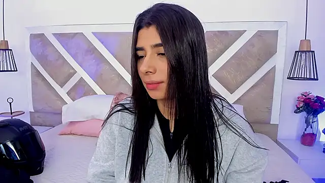 ZiaCalifa online show from 06-20-26, 11:48