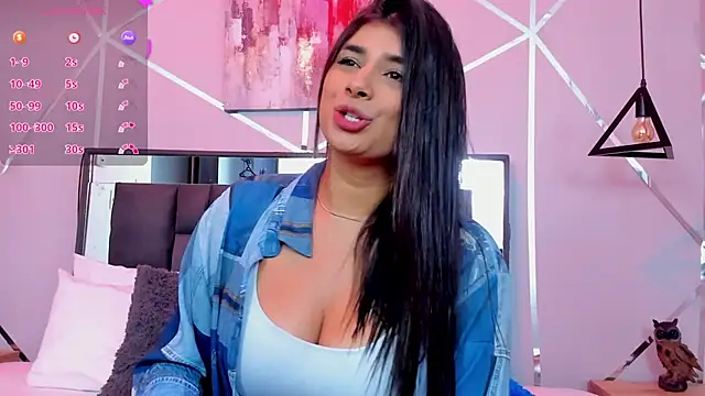 Snapshot of ZiaCalifa chatting on 02-25-25, 12:49 ZiaCalifa online show from 02-25-25, 12:49