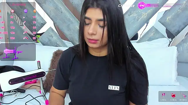 Snapshot of ZiaCalifa chatting on 10-22-25, 12:04 ZiaCalifa online show from 10-22-25, 12:04