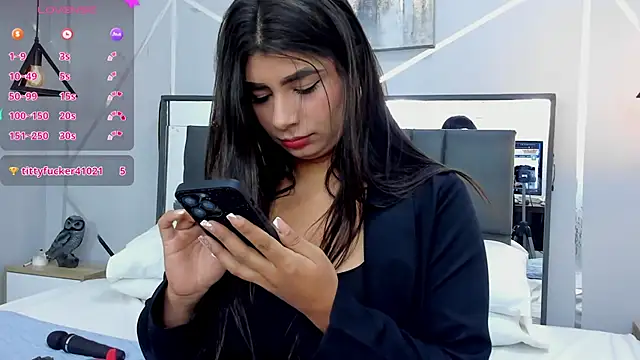 Snapshot of ZiaCalifa chatting on 03-07-25, 12:45 ZiaCalifa online show from 03-07-25, 12:45