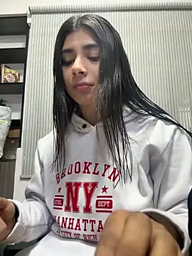 ZiaCalifa online show from 12-22-25, 12:38