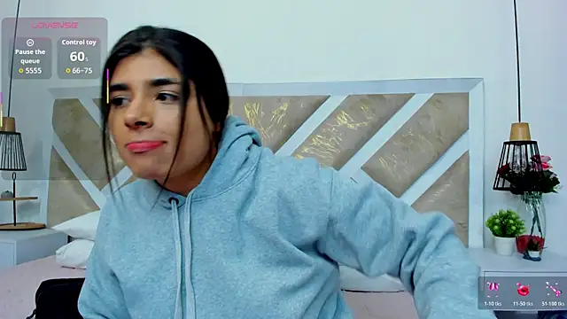 ZiaCalifa online show from 03-03-26, 10:55