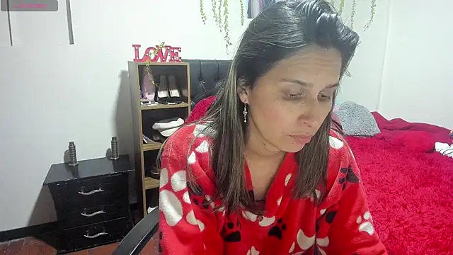 lauren ashlee online show from 11-19-25, 02:55