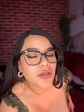 Snapshot of Insane_Issa chatting on 01-20-25, 10:59 Insane Issa online show from 01-20-25, 10:59