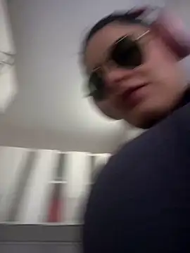 Snapshot of Insane_Issa chatting on 01-21-25, 01:21 Insane Issa online show from 01-21-25, 01:21