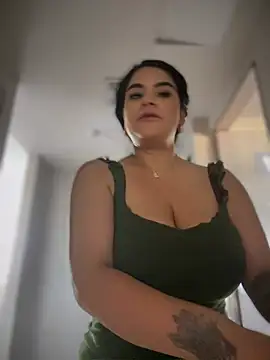 Snapshot of Insane_Issa chatting on 03-19-25, 08:43 Insane Issa online show from 03-19-25, 08:43