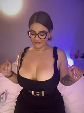 Snapshot of Insane_Issa chatting on 03-04-25, 08:49 Insane Issa online show from 03-04-25, 08:49