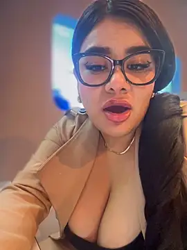 Snapshot of Insane_Issa chatting on 03-05-25, 01:42 Insane Issa online show from 03-05-25, 01:42