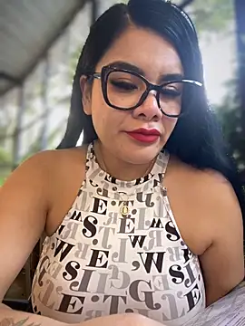 Snapshot of Insane_Issa chatting on 03-17-25, 09:57 Insane Issa online show from 03-17-25, 09:57