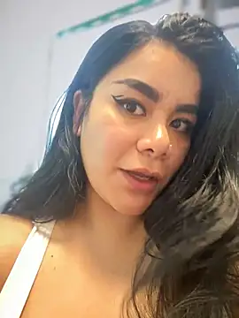 Snapshot of Insane_Issa chatting on 01-24-25, 06:04 Insane Issa online show from 01-24-25, 06:04