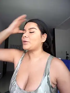 Snapshot of Insane_Issa chatting on 10-01-25, 03:16 Insane Issa online show from 10-01-25, 03:16