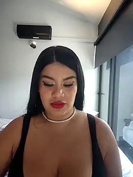 Snapshot of Insane_Issa chatting on 09-23-25, 03:30 Insane Issa online show from 09-23-25, 03:30