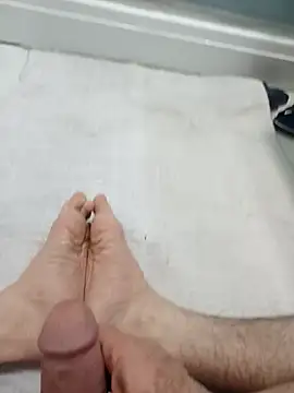 Hardapple01 online show from 03-03-25, 11:24