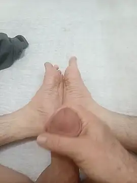 Hardapple01 online show from 02-27-25, 02:25