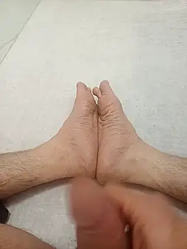 Hardapple01 online show from 03-20-26, 08:32