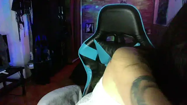 AngelaQueen  online show from 09-10-25, 06:40