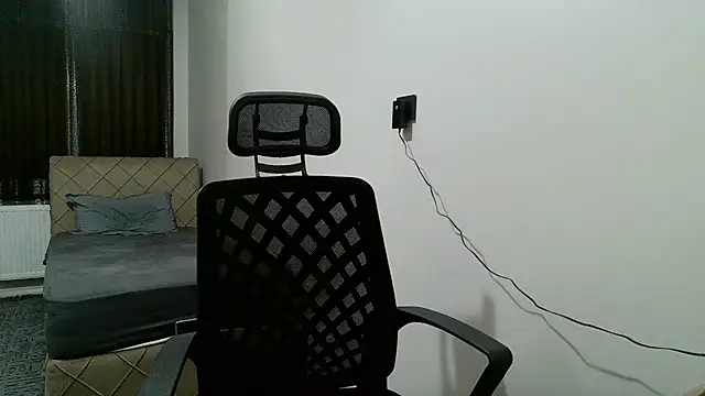 Snapshot of tgltplsr chatting on 01-18-26, 12:58 tgltplsr online show from 01-18-26, 12:58