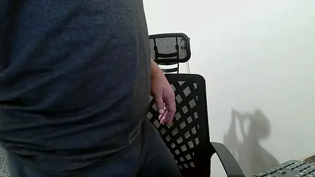 Snapshot of tgltplsr chatting on 02-21-26, 10:56 tgltplsr online show from 02-21-26, 10:56