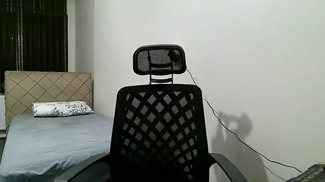 Snapshot of tgltplsr chatting on 02-04-26, 12:16 tgltplsr online show from 02-04-26, 12:16