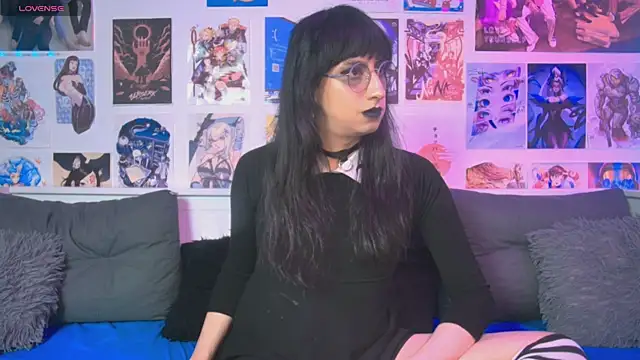 snowblack  online show from 11-01-25, 04:56